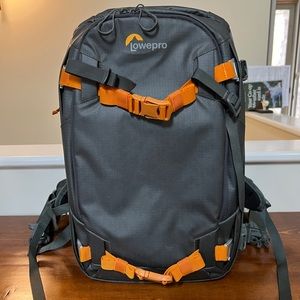 LIKE NEW LowePro Whistler Backpack 350 AW II